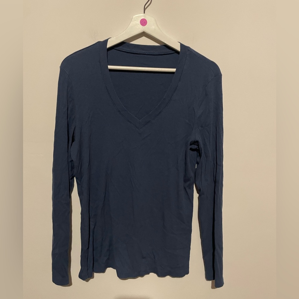 long‎ sleeve blue ribbed t shirt XL